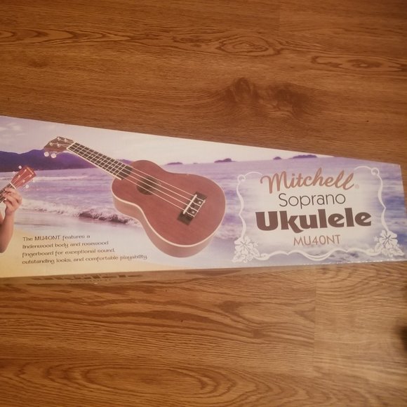 Mitchell soprano ukulele - Picture 1 of 2